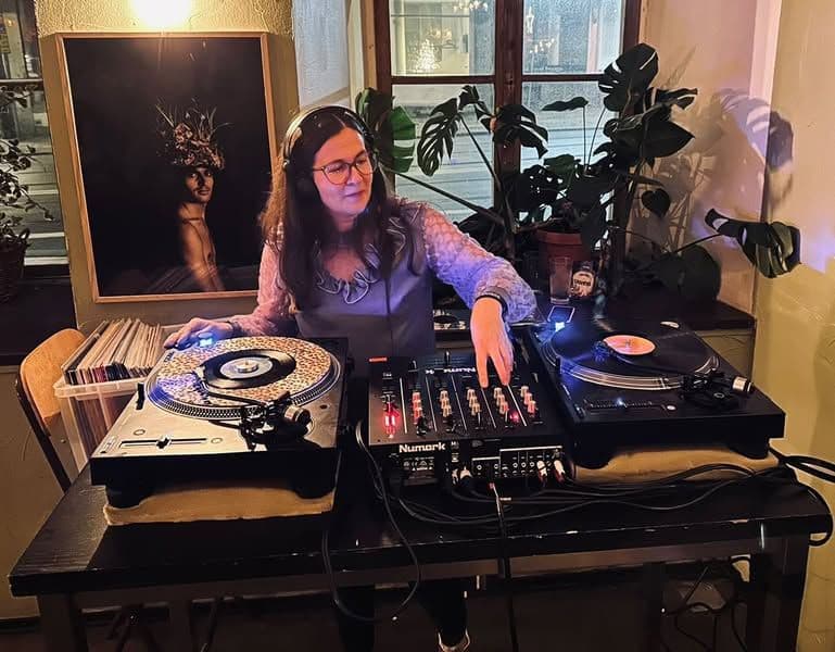 DJ Razzle Dazzle